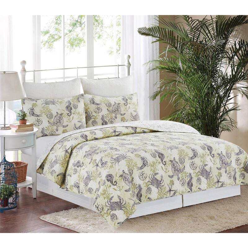 Cannon Beach Coastal Cotton Quilt Set - Reversible and Machine Washable