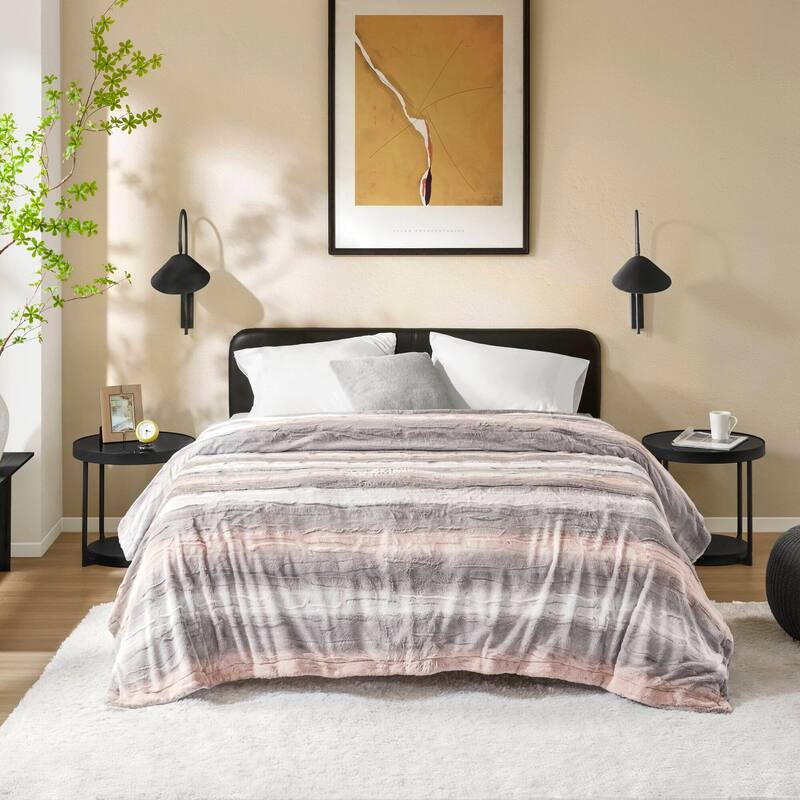 Madison Park Zuri Faux Fur Blanket