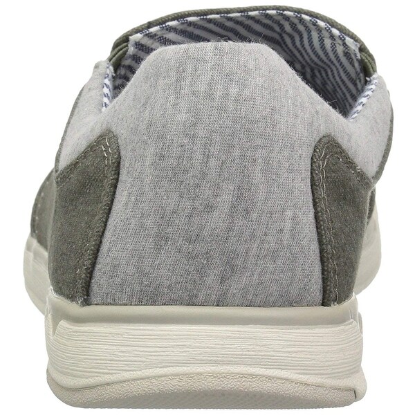 clarks men's step isle slip loafer