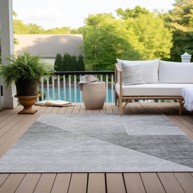 Machine Washable Indoor/ Outdoor Chantille Contemporary Abstract Rug