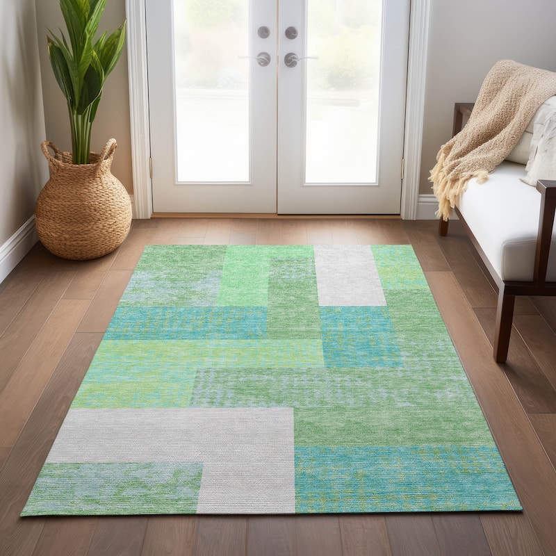 Machine Washable Indoor/ Outdoor Modern Blocks Chantille Rug