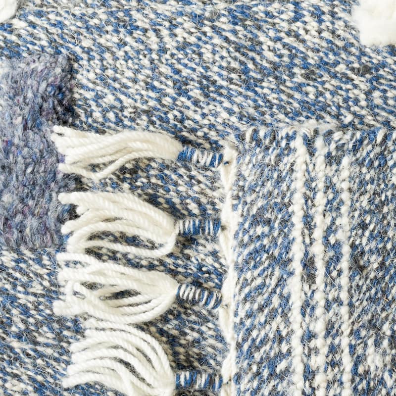 SAFAVIEH Hand-Knotted Casablanca Shag Liliya Wool Tassel Rug