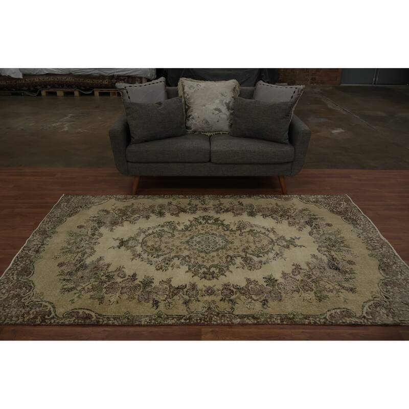 Hand Knotted Oriental 100% Wool Carpet Transitional Floral Beige & Ivories Anatolian Area Rug - 8' 3'' X 4' 11''
