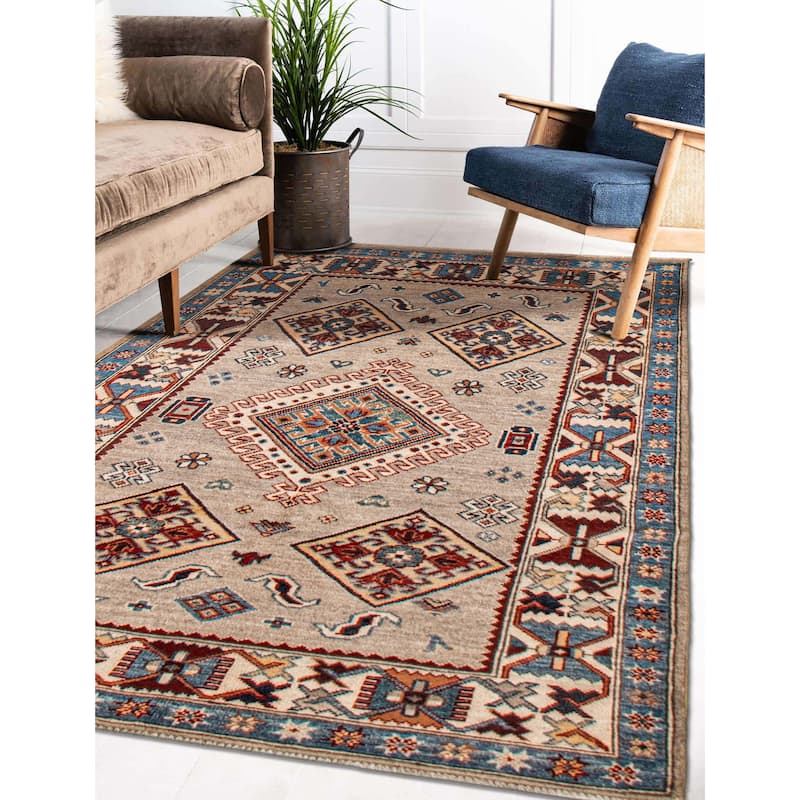 ECARPETGALLERY Hand-knotted Uzbek Ghazni Beige Wool Rug - 4'0 x 5'9