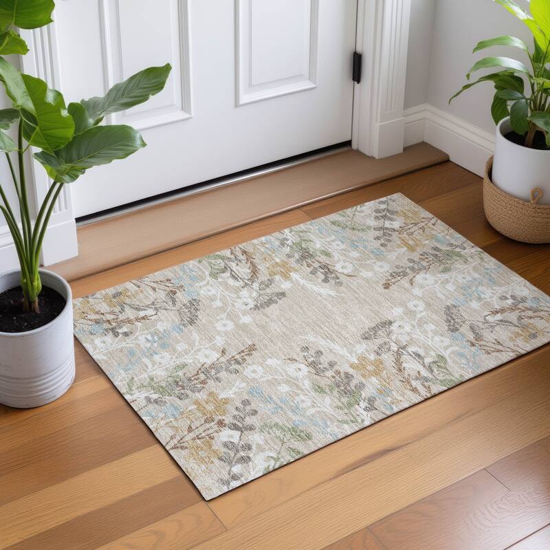 Machine Washable Indoor/ Outdoor Floral Border Chantille Rug