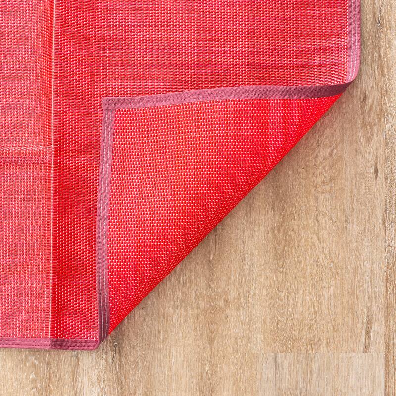 Lalune Beach Solid Color Indoor Outdoor Polypropylene Area Rug