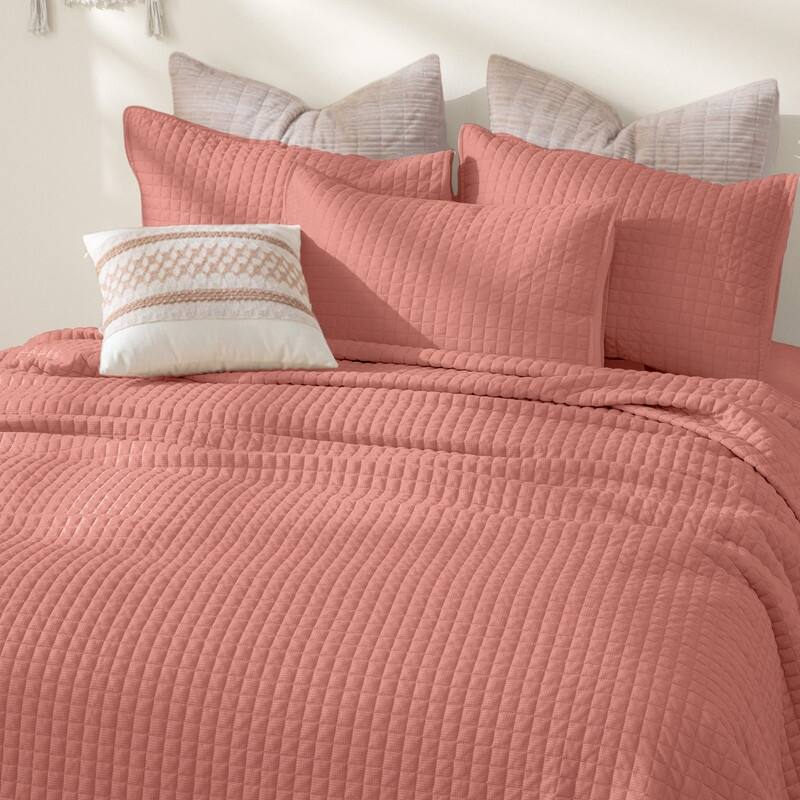 Wonderful Waffle Quilt Set 3 Piece Solid Bedding Set