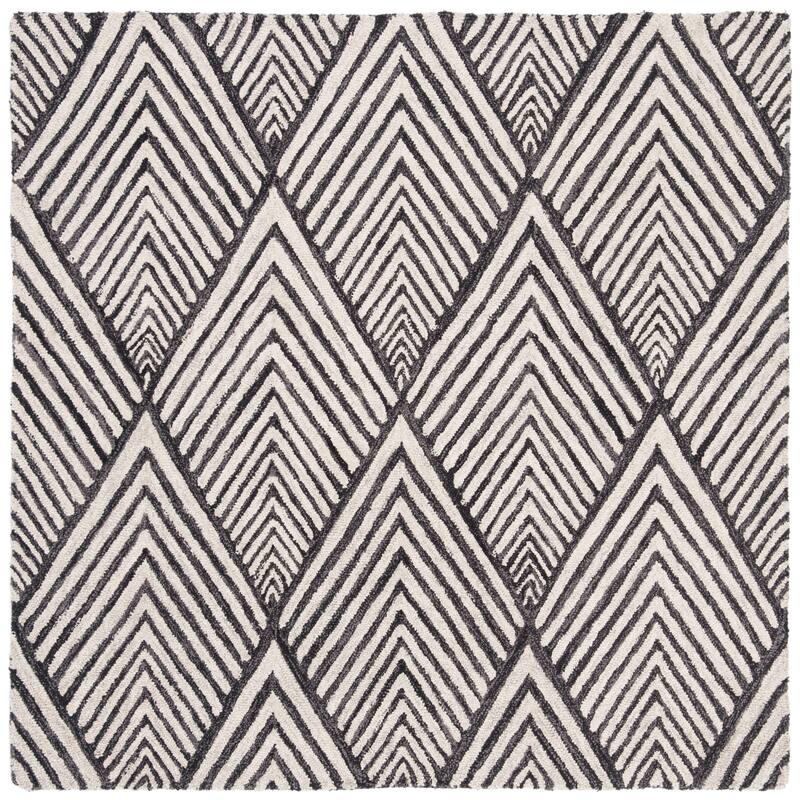 SAFAVIEH Handmade Micro-Loop Hinderike Wool Rug