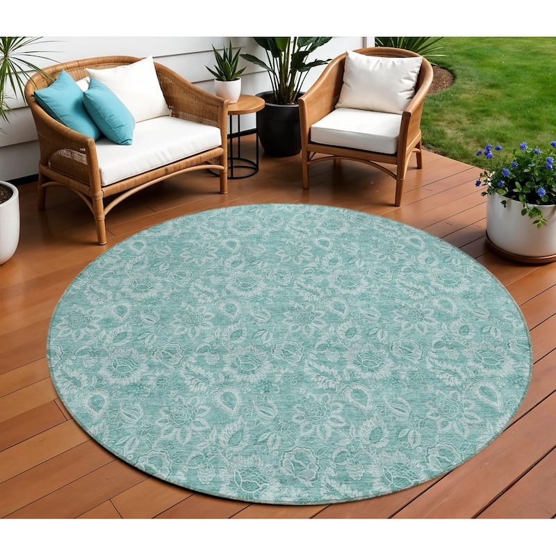 HomeRoots Floral Transitional Rectangle Outdoor Rug - 8' Round