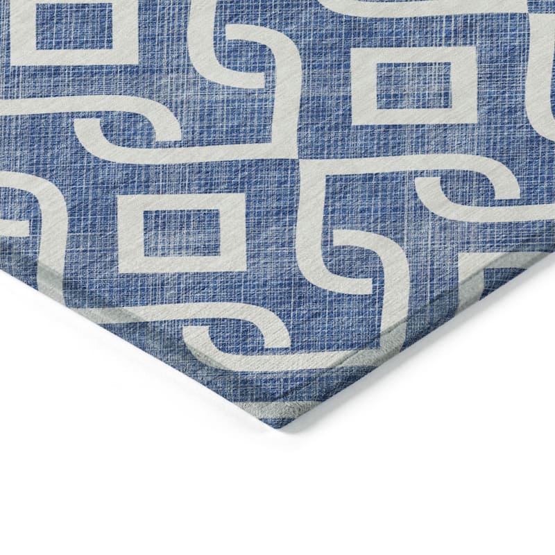 HomeRoots Geometric Transitional Rectangle Outdoor Rug