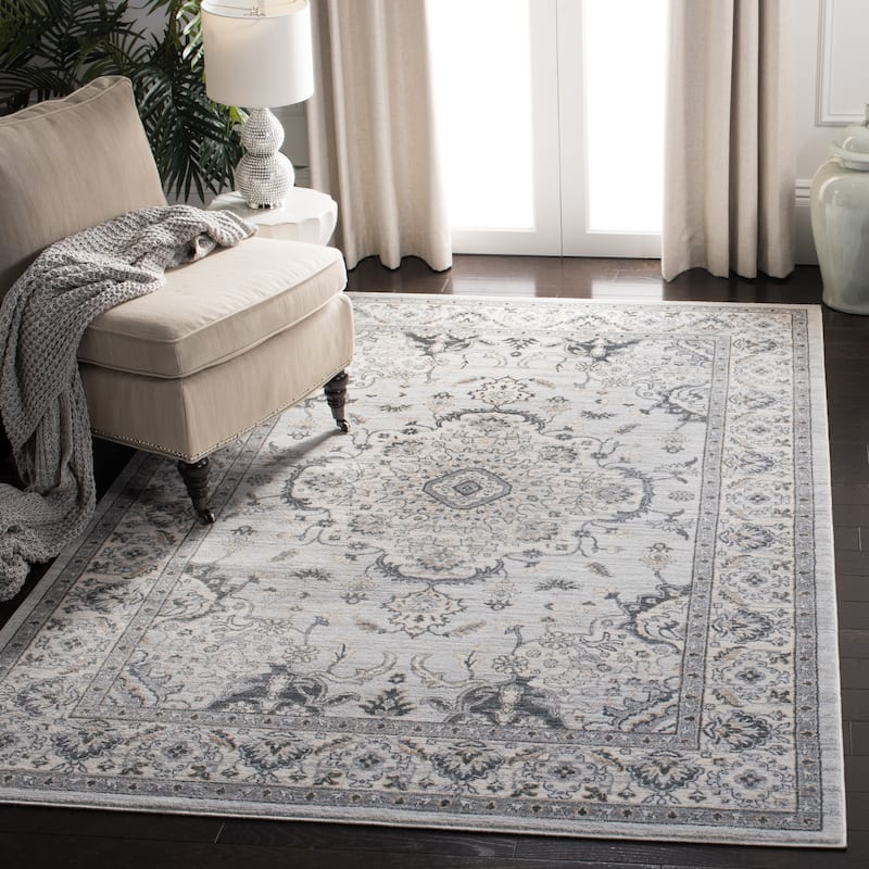 SAFAVIEH Isabella Kristy Vintage Oriental Rug - 3' x 5' - Light Grey/Cream