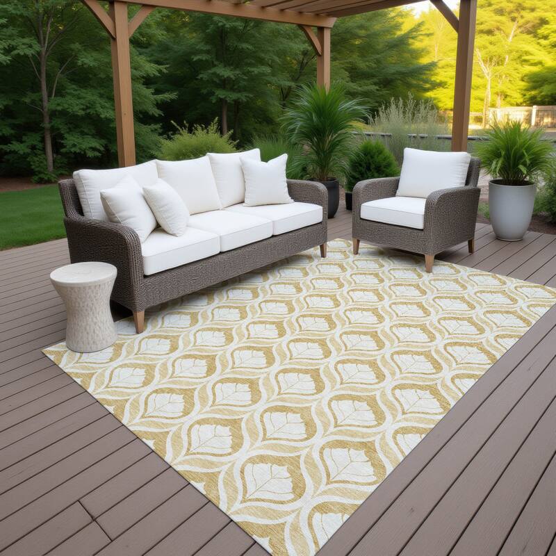 Machine Washable Indoor/ Outdoor Modern Trellis Chantille Rug