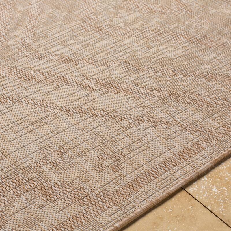 Livabliss Corina Diamond Chevron Indoor/ Outdoor Area Rug