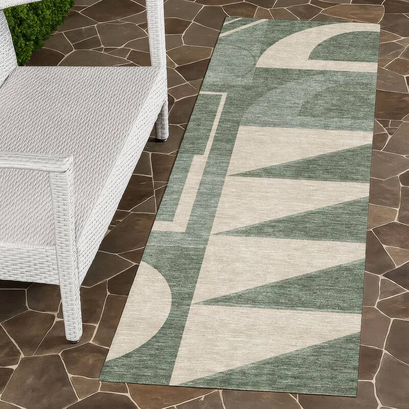 Machine Washable Indoor/ Outdoor Modern Crowley Chantille Rug - Basil - 2'3" x 7'6"