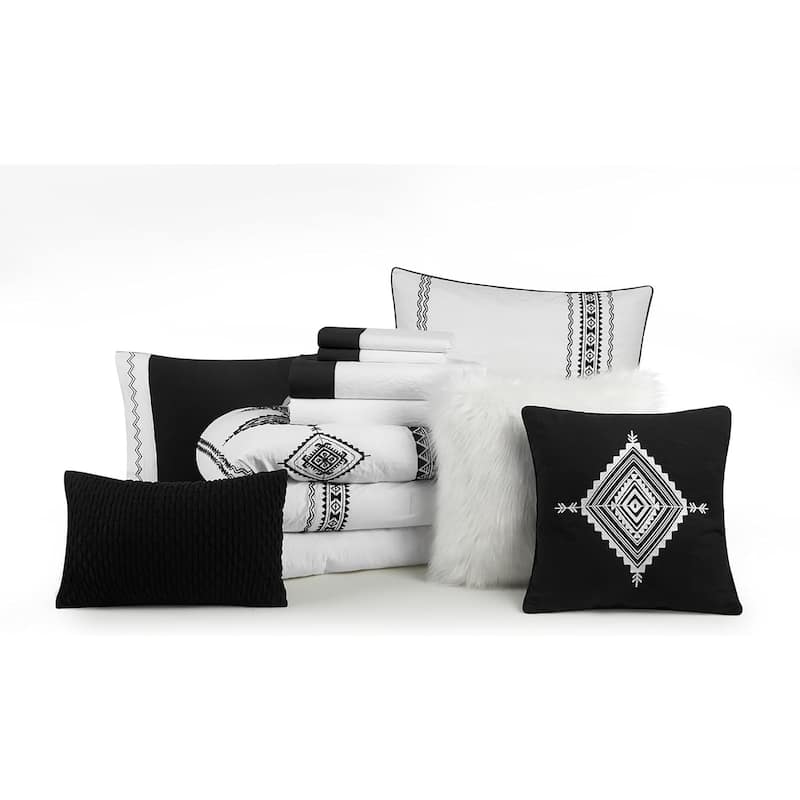 Style House 12 Piece Bed In a Bag Set