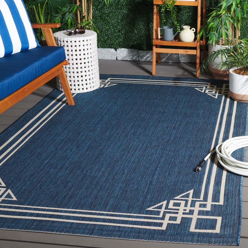 SAFAVIEH Courtyard Gjurga Indoor/ Outdoor Rug