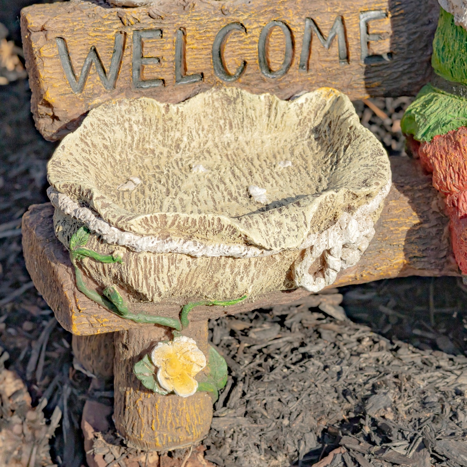 15.35 Inch Tall Spring Garden Gnome with Welcome Sign - Overstock