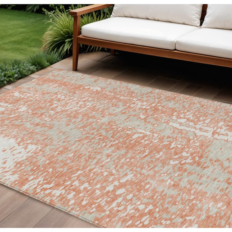 HomeRoots Abstract Transitional Rectangle Outdoor Rug - 8' X 10'