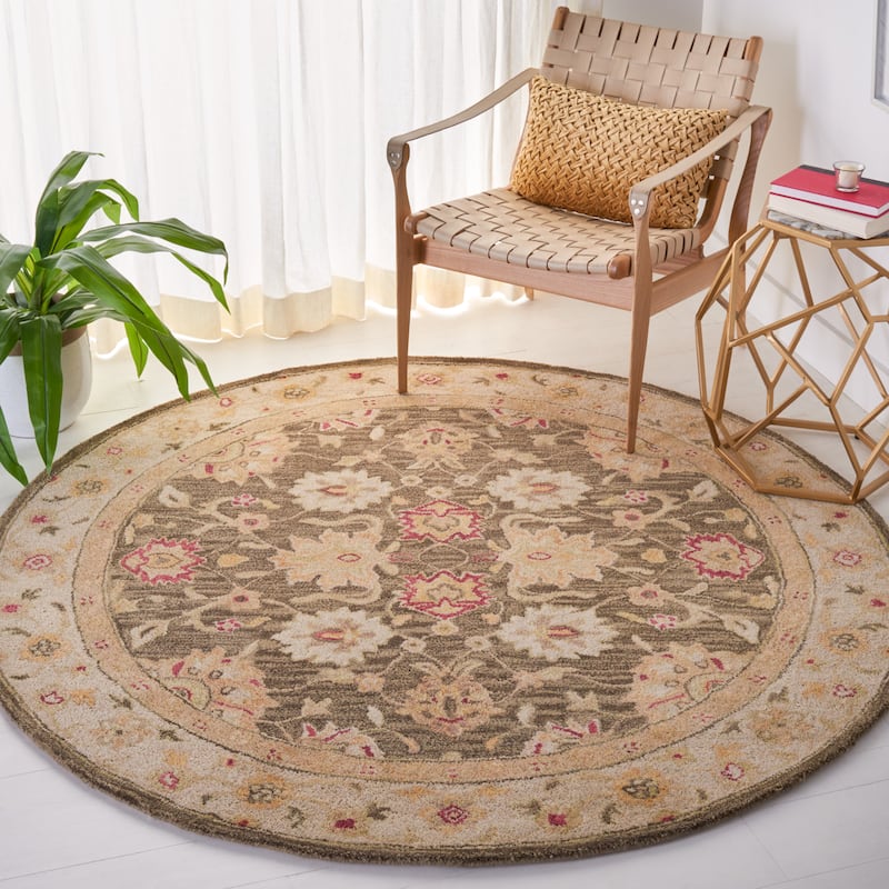 SAFAVIEH Handmade Antiquity Walentyna Traditional Oriental Wool Rug - 6' Round - Olive Grey/Beige