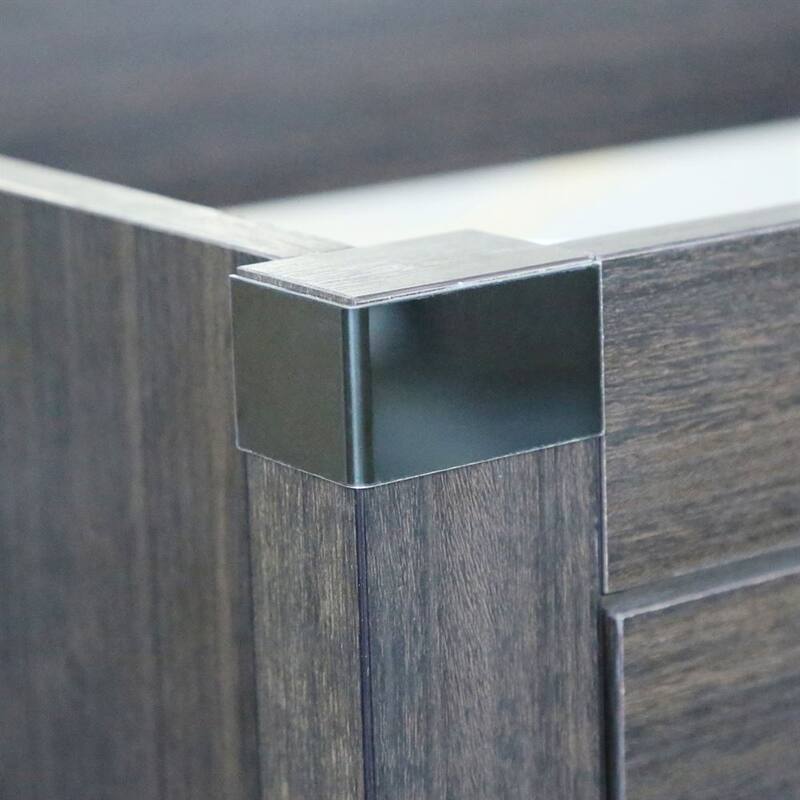 31" Single Vanity In Dark Gray Rg Finish Top With White Quartz And Oval Sink