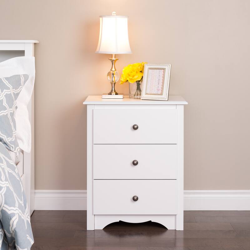 Copper Grove Periyar White 3-drawer Tall Nightstand - White - 3-drawer
