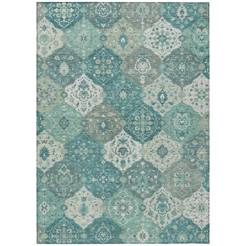 Machine Washable Indoor/ Outdoor Traditional Panel Chantille Rug