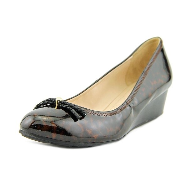 tali grand lace wedge