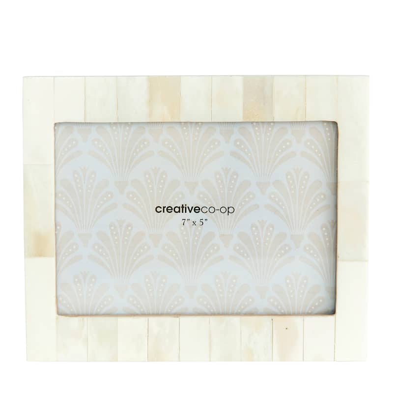 White Resin Photo Frame with Beige Accents - 8.0"L x 0.8"W x 6.5"H - White