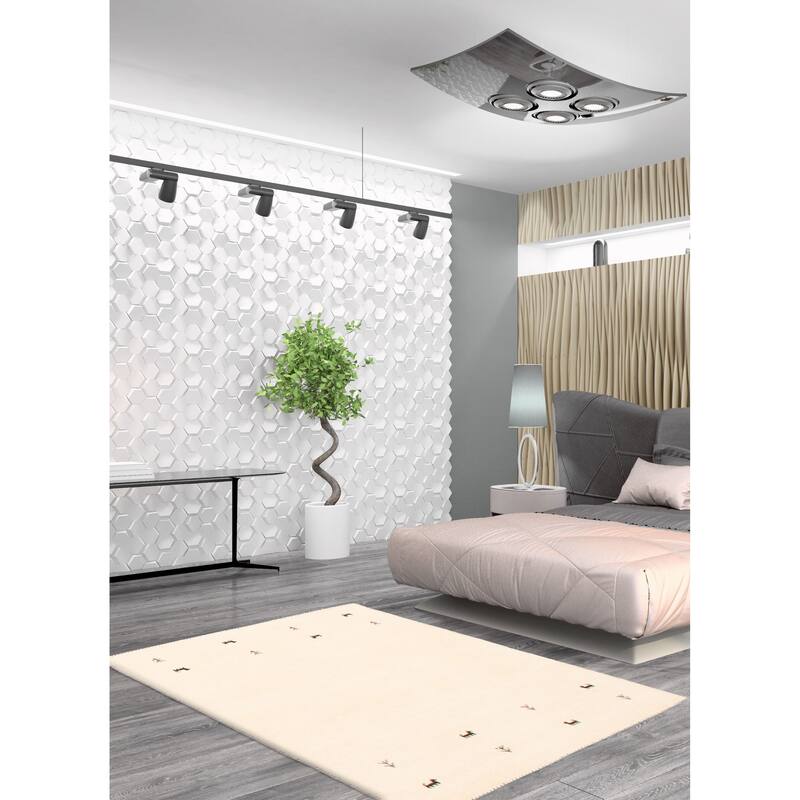Kashkuli Gabbeh Cream Rug 3'11" x 5'8" - 3'11 x 5'8