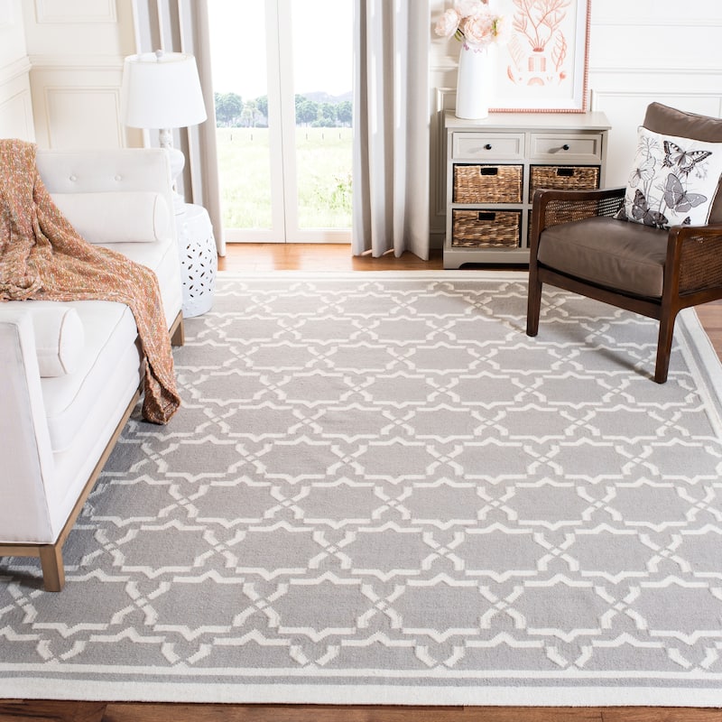 SAFAVIEH Handmade Flatweave Dhurries Everina Modern Moroccan Wool Rug - 9' x 12' - Grey/Ivory