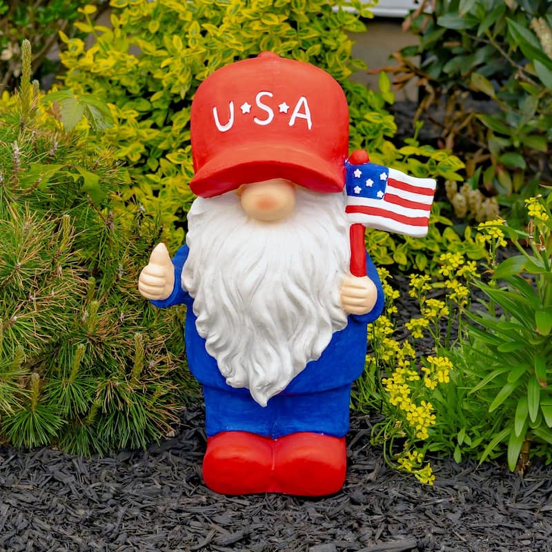 Magnesium Garden Gnome Holding Big Star