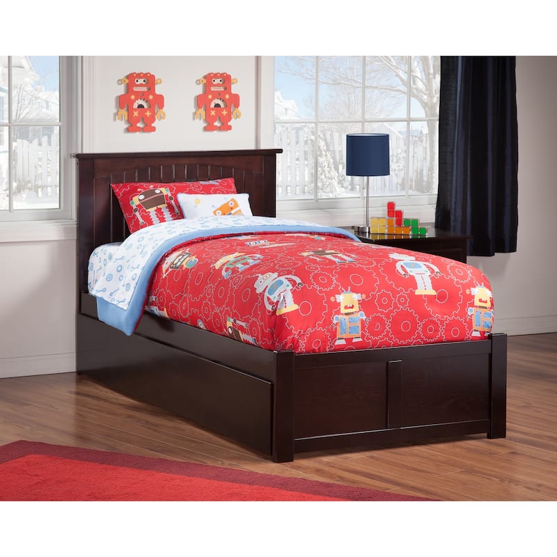 Nantucket Bed with Footboard and Twin Extra Long Trundle