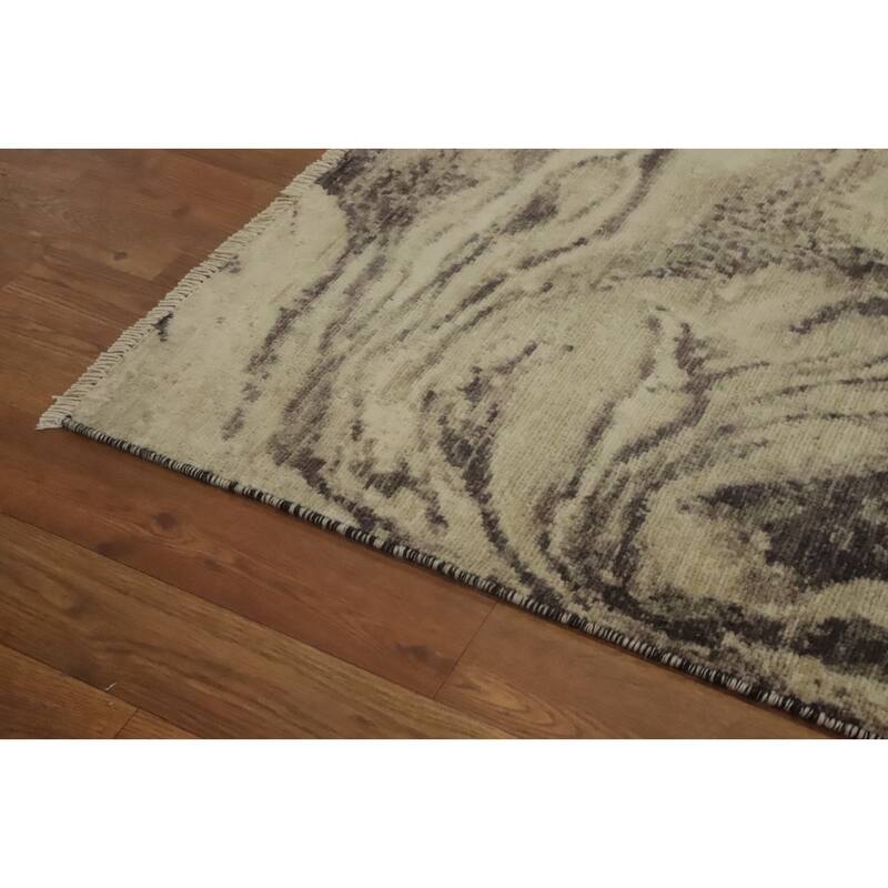 Hand Knotted Oriental 100% Wool Carpet Modern Abstract Beige & Ivories Modern Area Rug - 6' 4'' X 4' 9''