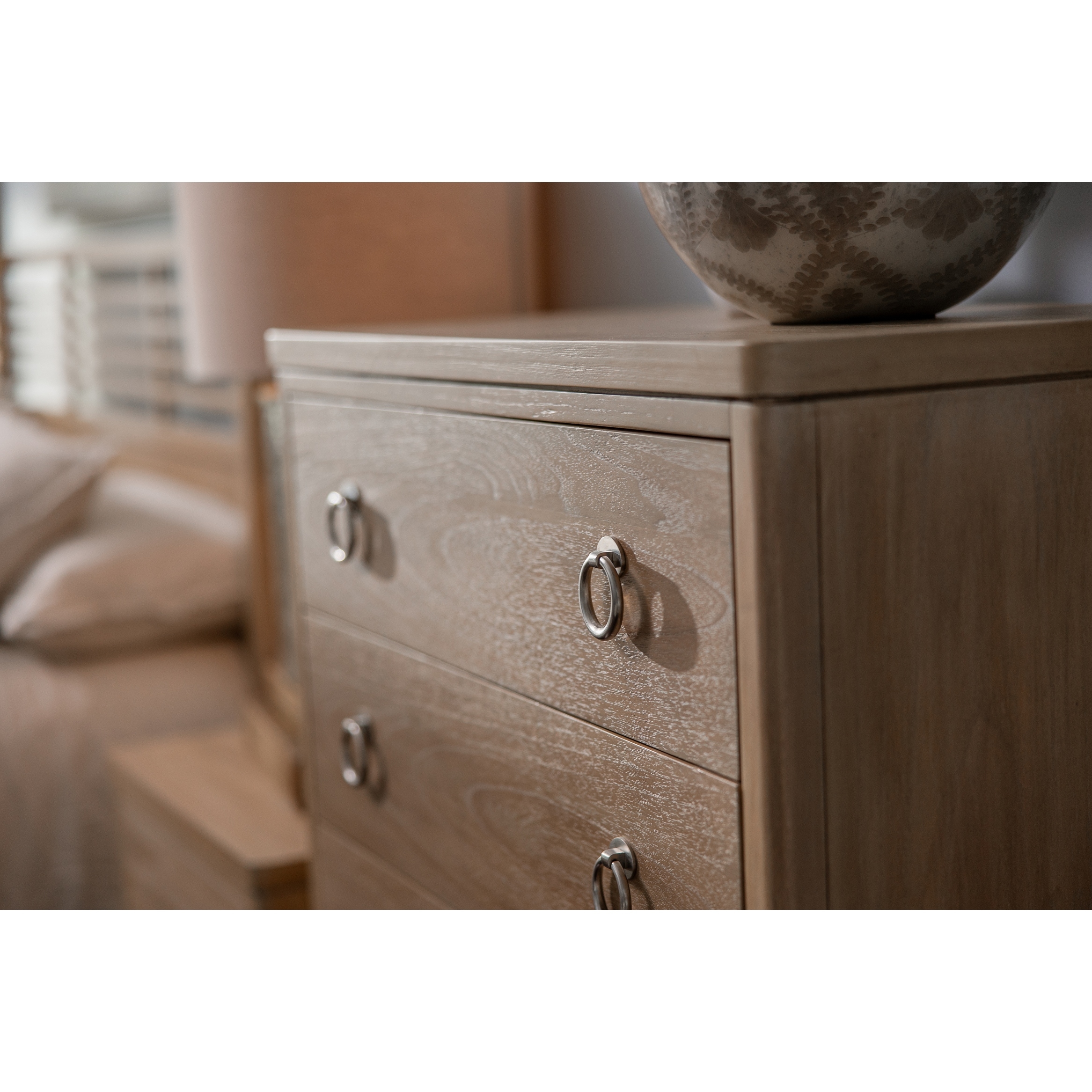 Sea Winds Monterey - 5 Drawer Chest - Sandstone Finish