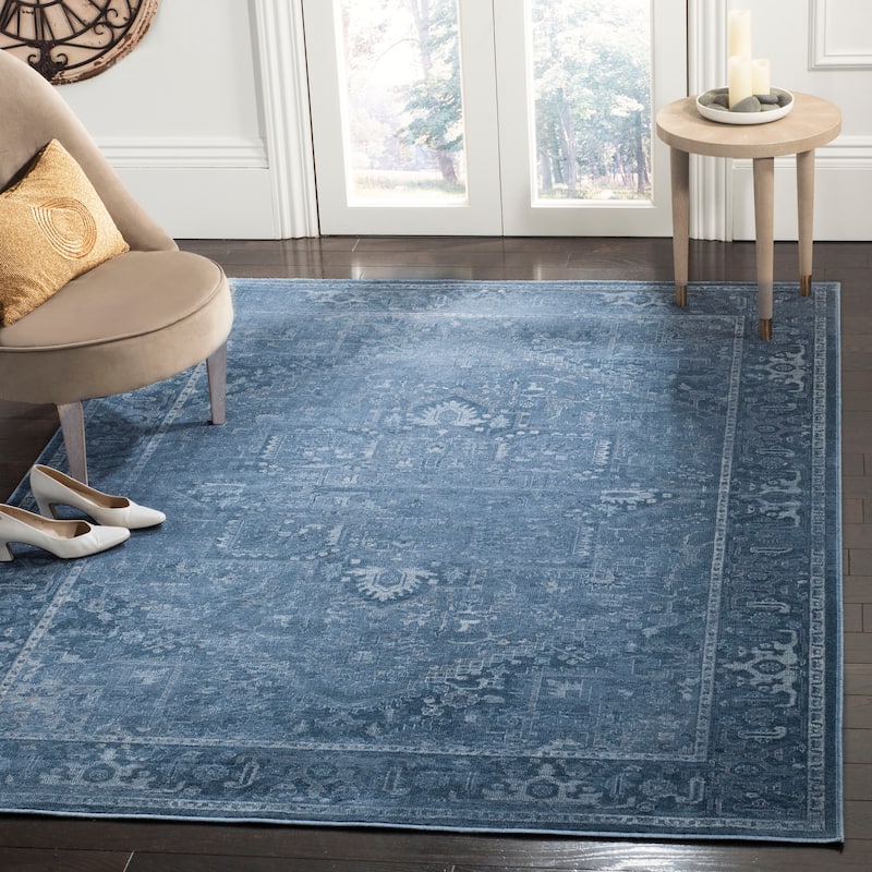 SAFAVIEH Vintage Lenna Oriental Distressed Viscose Rug - 5'3" x 7'6" - Blue
