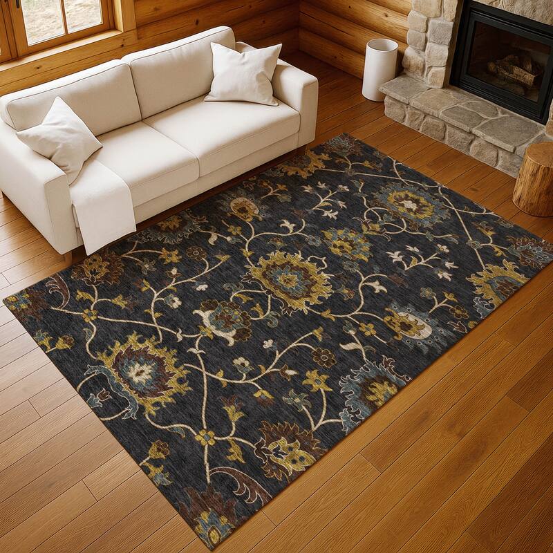 Machine Washable Indoor/ Outdoor Traditional Luna Chantille Rug