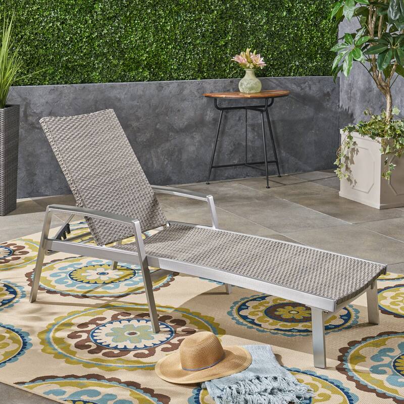 Oxton Chaise Lounge