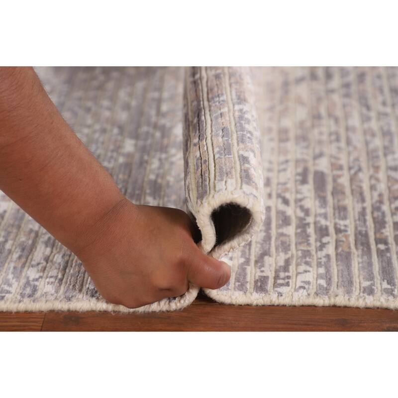 Modern / Abstract Accent Rug Handmade Wool Carpet - 2'7"x 4'9"