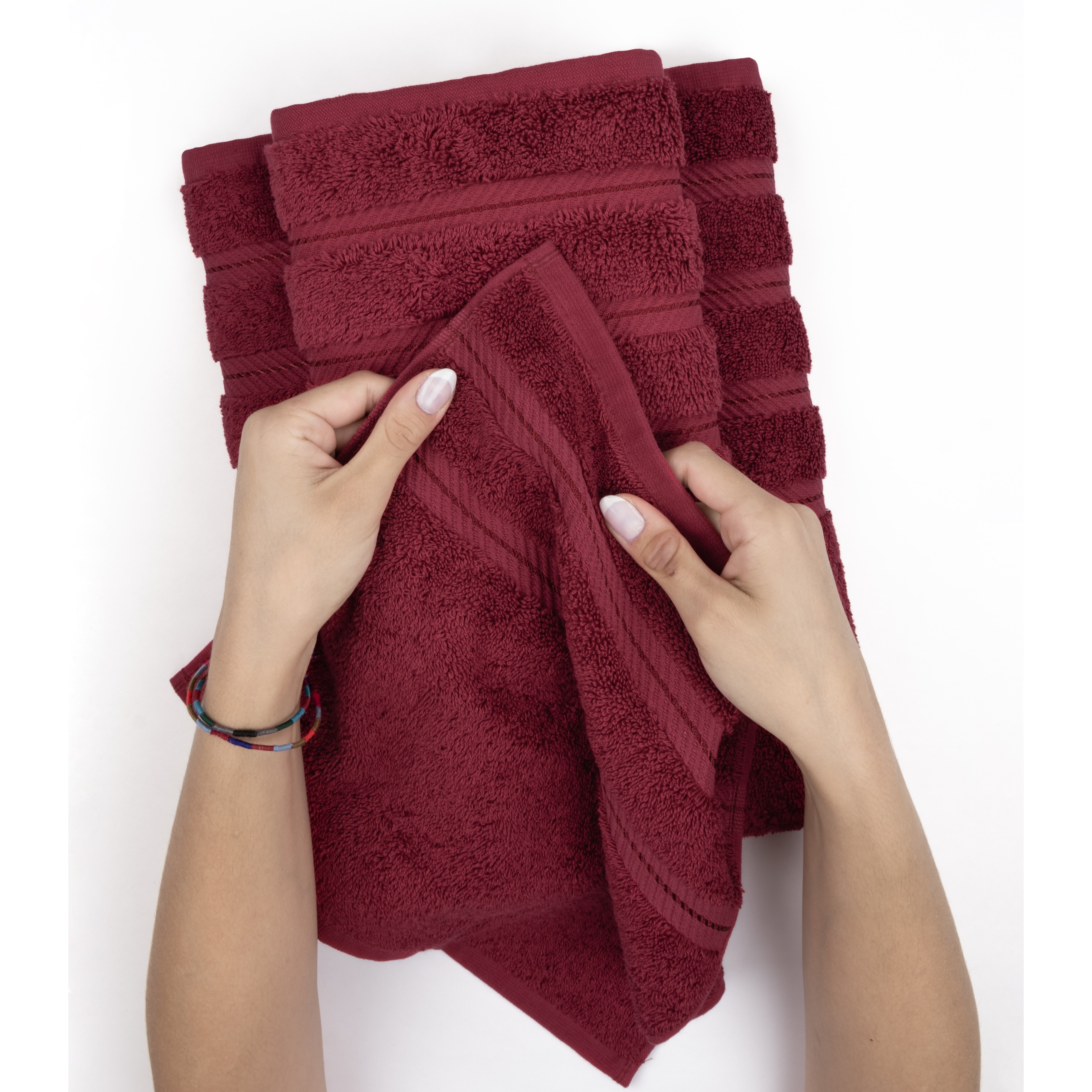 https://ak1.ostkcdn.com/images/products/is/images/direct/7b18662e5f65745c1d49db98b6443ceb1e1f426d/American-Soft-Linen-100%25-Genuine-Turkish-Cotton-Large-Jumbo-Bath-Towel-35x70-Premium-%26-Luxury-Towels.jpg