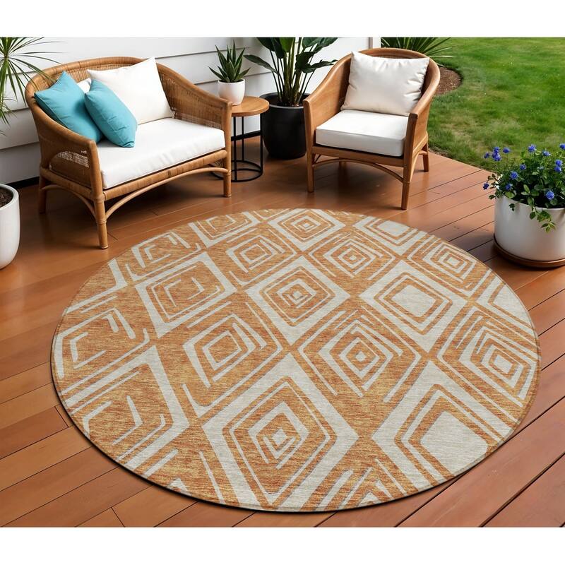 HomeRoots Geometric Transitional Rectangle Outdoor Rug - 8' Round