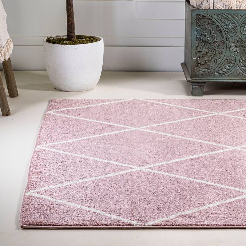 JONATHAN Y Viscon Minimalist Diamond Trellis Area Rug