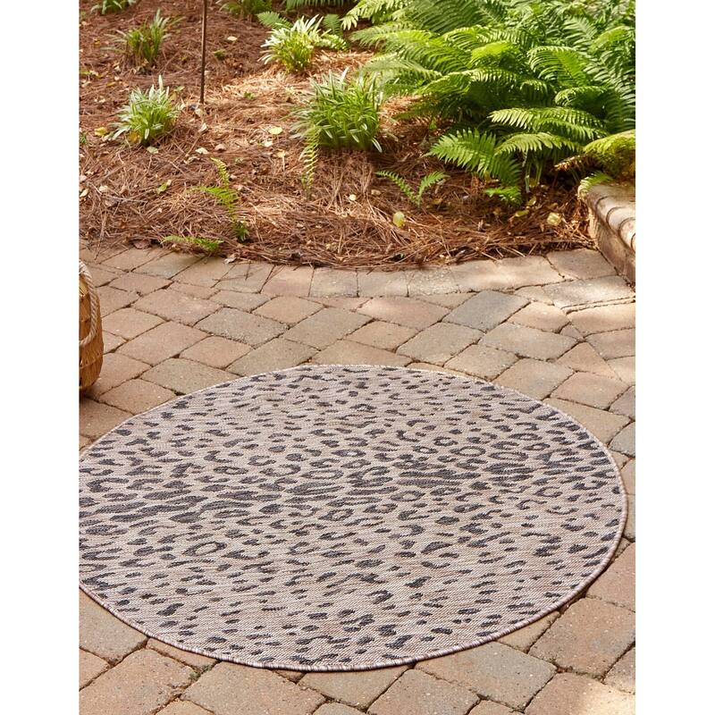 Outdoor Gallery Collection Area Rug - Natural - 3' Round