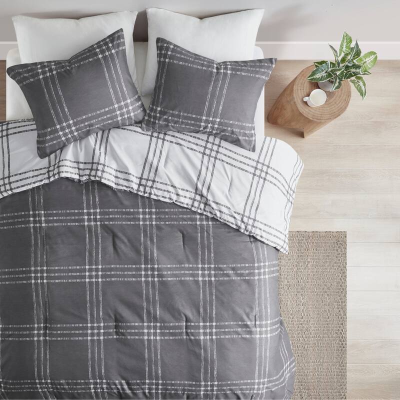 Intelligent Design Nathan Plaid Reversible Comforter Set