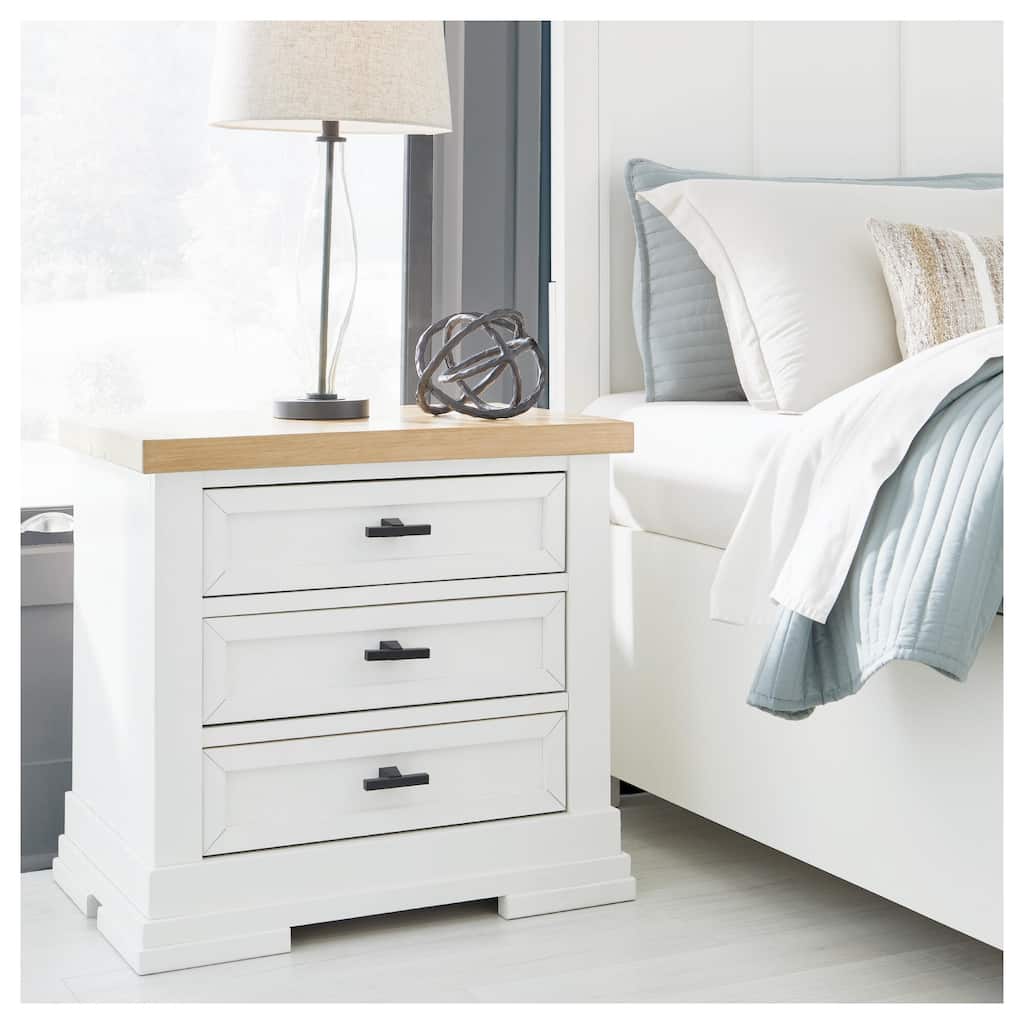Signature Design by Ashley Ashbryn White/Natural Nightstand