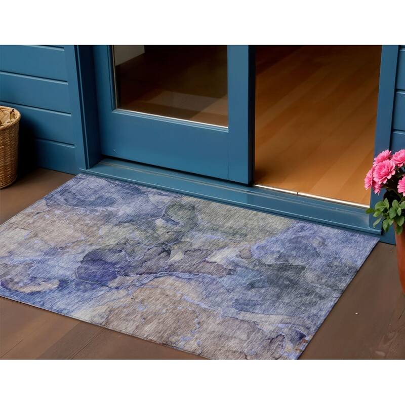 HomeRoots Abstract Transitional Rectangle Outdoor Rug - 3' x 5'