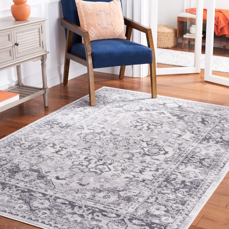 SAFAVIEH Toscana Anner Oriental Rug - 4' x 6' - Ivory/Grey