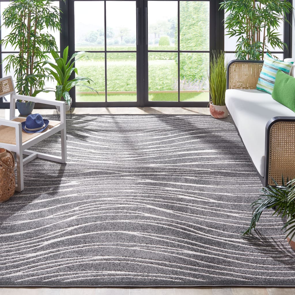 SAFAVIEH Cottage Yadviga Transitional Indoor/Outdoor Rug