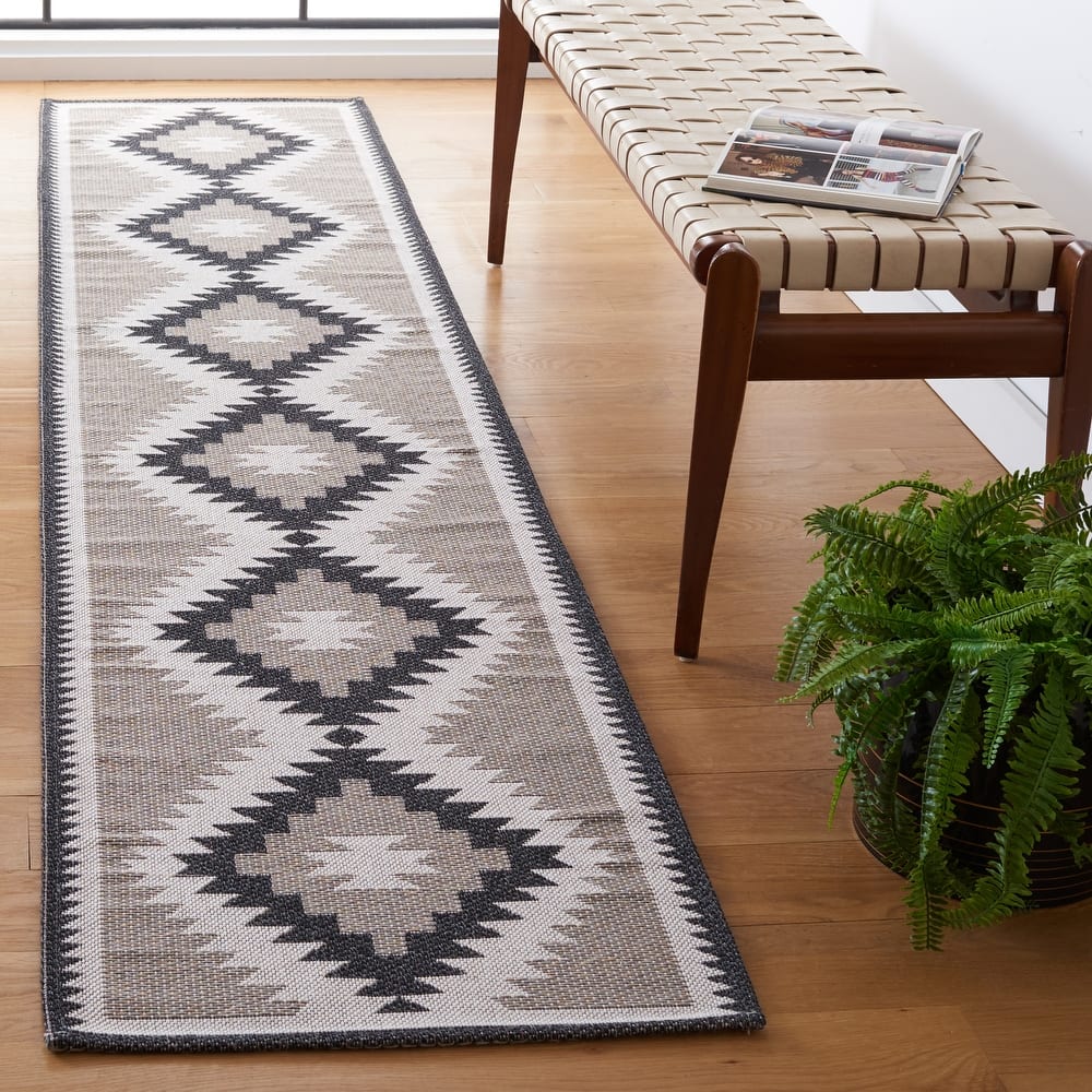 SAFAVIEH Augustine Sharie Moroccan Boho Tribal Rug