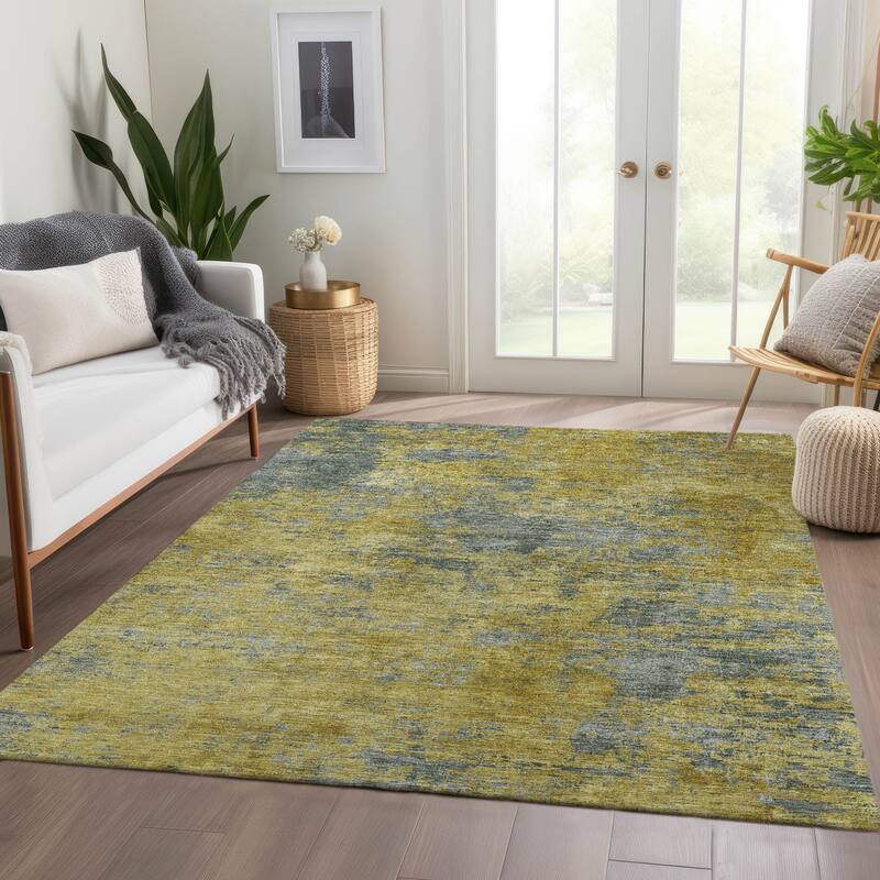 Machine Washable Indoor/ Outdoor Abstract Ombre Chantille Rug