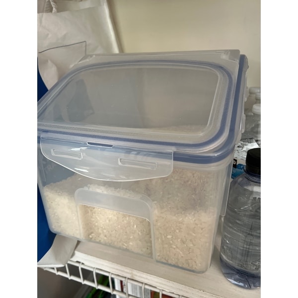 https://ak1.ostkcdn.com/images/products/is/images/direct/7b4901c1a1bedb796abac6765be8e54c216b2e7a/Easy-Essentials-Pantry-Food-Storage-Container-with-Lid-and-Serving-Cup.jpeg